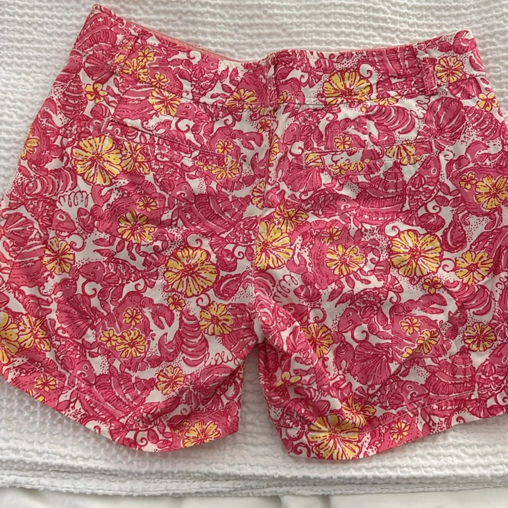 Lilly Pulitzer Shorts - Picture 4 of 7